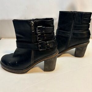 White Mountain JoJo Black Women's Leather Buckle Ankle Boots block heel